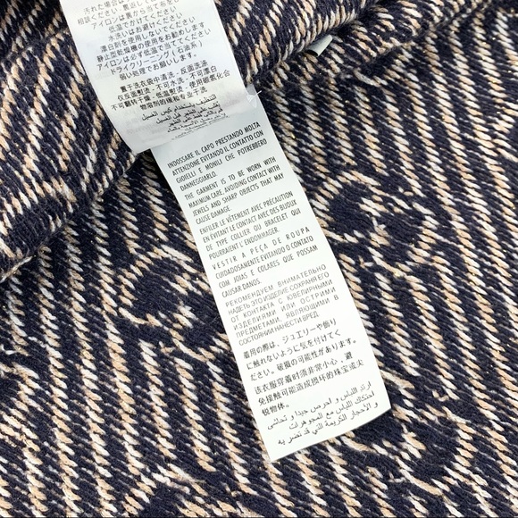 GUCCI *Like New* Wool Logo Jacket - Picture 13 of 14